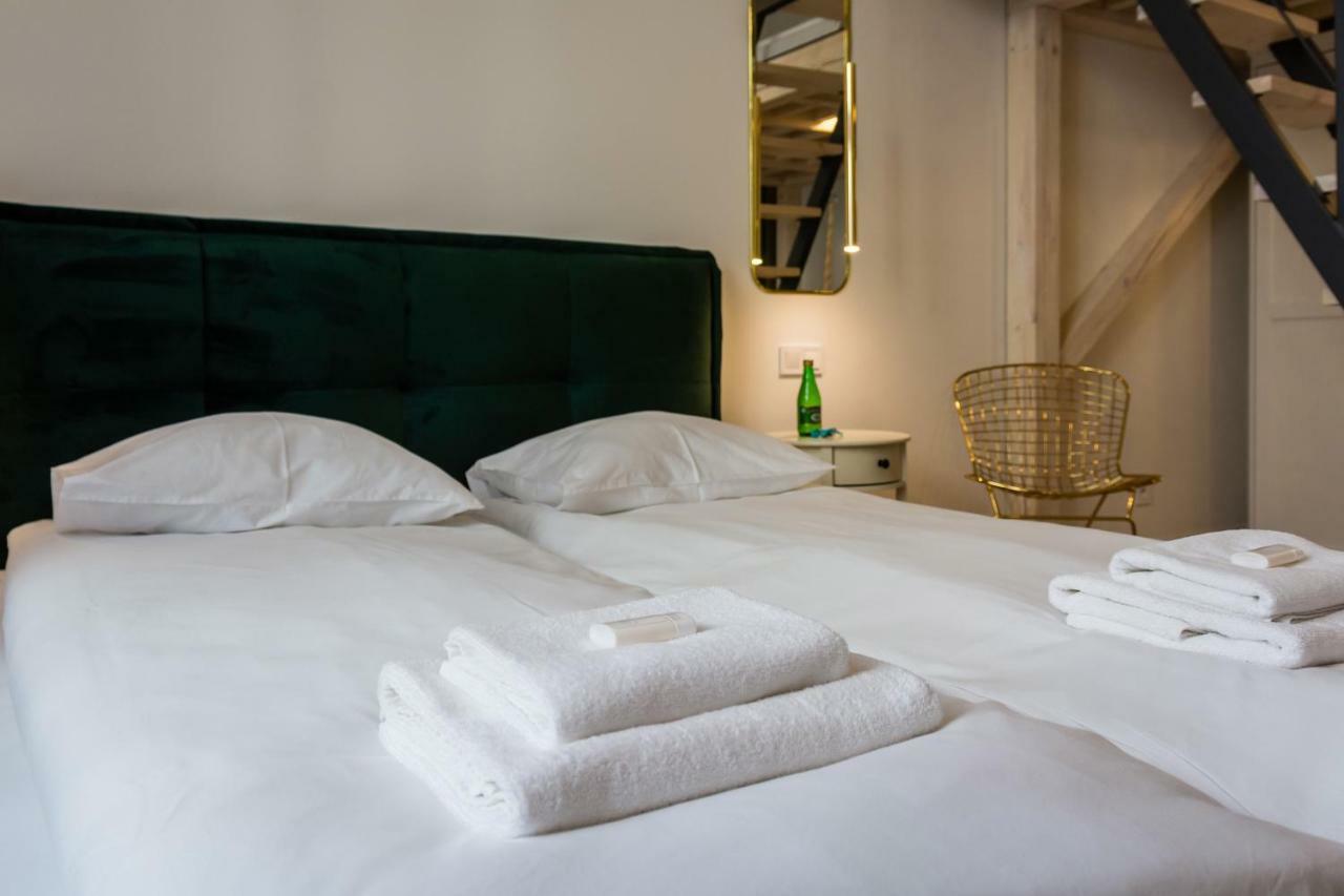 Apartament Deluxe Old Town Sw. Krzyza Wawelofts Cracovia Exterior foto