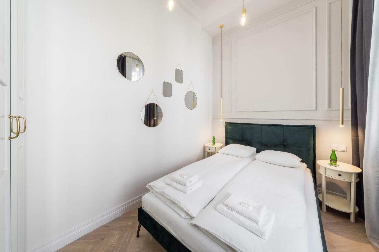 Apartament Deluxe Old Town Sw. Krzyza Wawelofts Cracovia Exterior foto