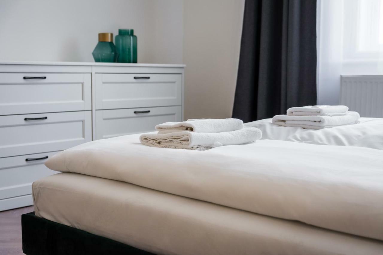 Apartament Deluxe Old Town Sw. Krzyza Wawelofts Cracovia Exterior foto