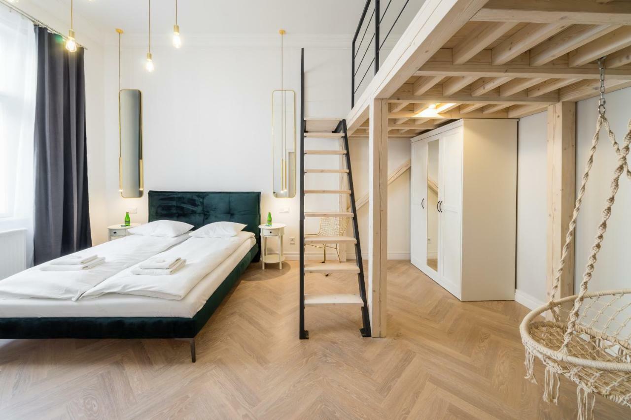 Apartament Deluxe Old Town Sw. Krzyza Wawelofts Cracovia Exterior foto